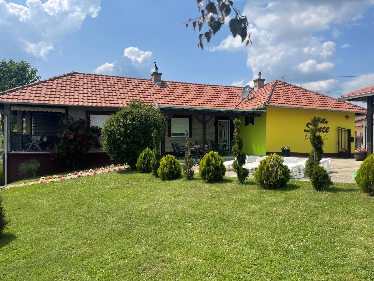 Vila Sunce Morović Екстериор снимка